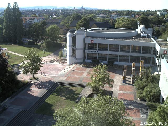 Foto der Webcam: Verwaltungsgeb&auml;ude, Innenhof mit Audimax, H&ouml;rsaal-Geb&auml;ude 1