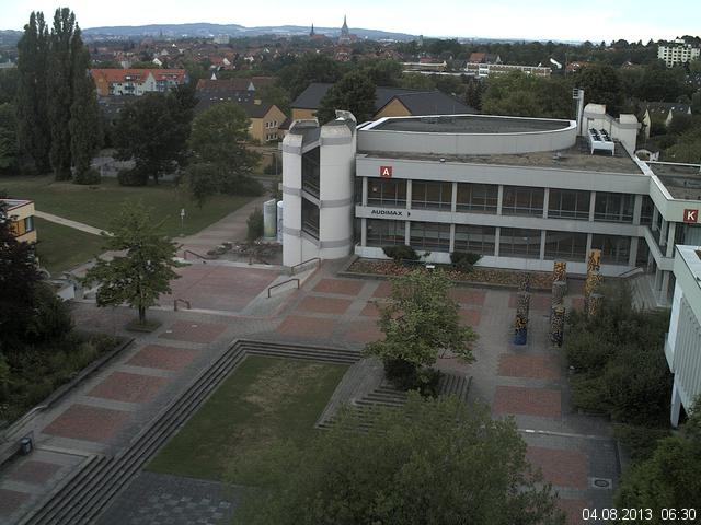 Foto der Webcam: Verwaltungsgeb&auml;ude, Innenhof mit Audimax, H&ouml;rsaal-Geb&auml;ude 1