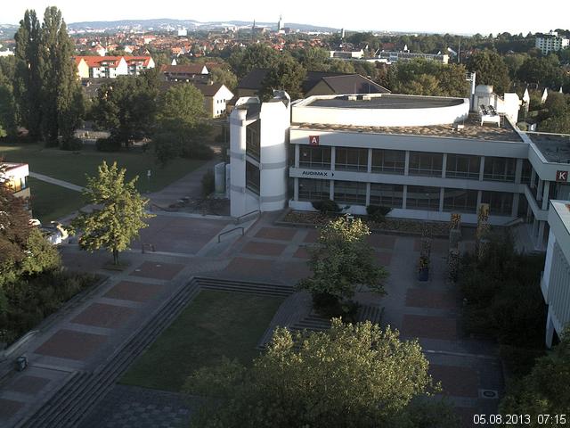 Foto der Webcam: Verwaltungsgeb&auml;ude, Innenhof mit Audimax, H&ouml;rsaal-Geb&auml;ude 1