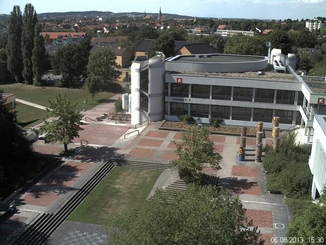 Foto der Webcam: Verwaltungsgeb&auml;ude, Innenhof mit Audimax, H&ouml;rsaal-Geb&auml;ude 1