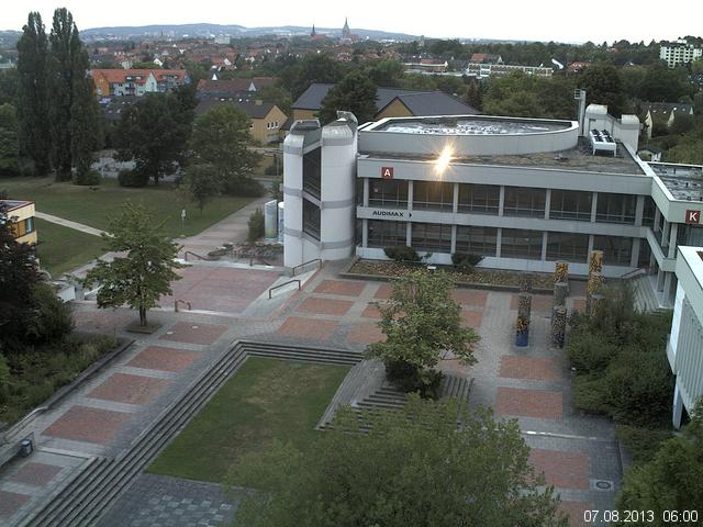 Foto der Webcam: Verwaltungsgeb&auml;ude, Innenhof mit Audimax, H&ouml;rsaal-Geb&auml;ude 1