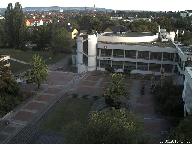 Foto der Webcam: Verwaltungsgeb&auml;ude, Innenhof mit Audimax, H&ouml;rsaal-Geb&auml;ude 1