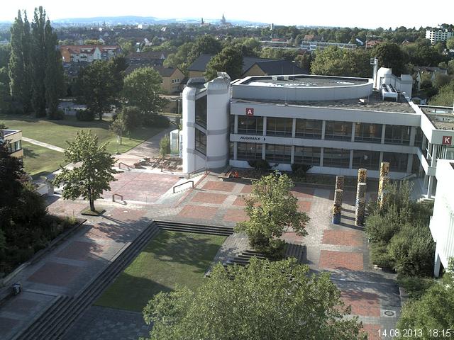 Foto der Webcam: Verwaltungsgeb&auml;ude, Innenhof mit Audimax, H&ouml;rsaal-Geb&auml;ude 1