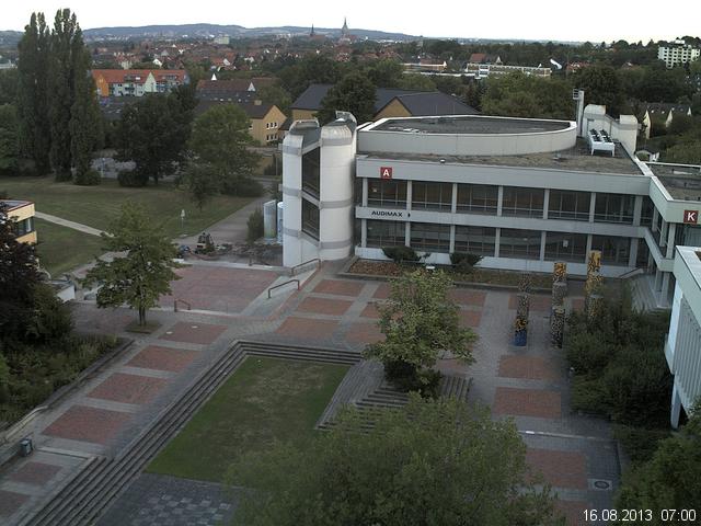 Foto der Webcam: Verwaltungsgeb&auml;ude, Innenhof mit Audimax, H&ouml;rsaal-Geb&auml;ude 1