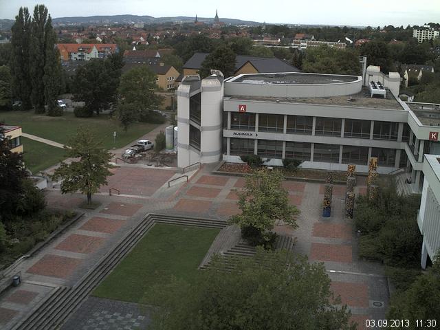 Foto der Webcam: Verwaltungsgeb&auml;ude, Innenhof mit Audimax, H&ouml;rsaal-Geb&auml;ude 1