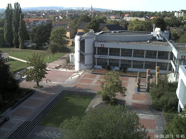 Foto der Webcam: Verwaltungsgeb&auml;ude, Innenhof mit Audimax, H&ouml;rsaal-Geb&auml;ude 1
