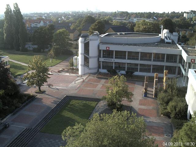 Foto der Webcam: Verwaltungsgeb&auml;ude, Innenhof mit Audimax, H&ouml;rsaal-Geb&auml;ude 1