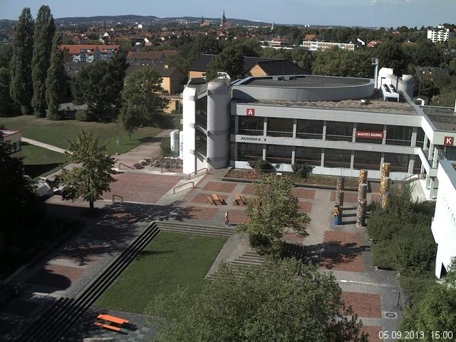 Foto der Webcam: Verwaltungsgeb&auml;ude, Innenhof mit Audimax, H&ouml;rsaal-Geb&auml;ude 1