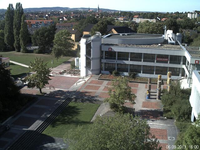 Foto der Webcam: Verwaltungsgeb&auml;ude, Innenhof mit Audimax, H&ouml;rsaal-Geb&auml;ude 1