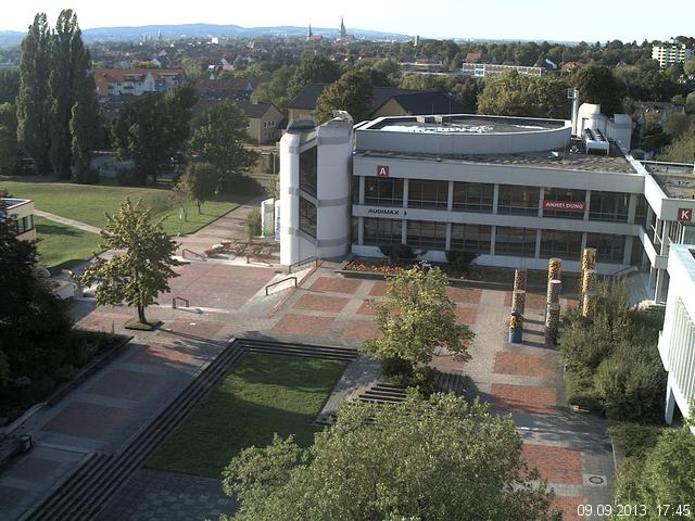 Foto der Webcam: Verwaltungsgeb&auml;ude, Innenhof mit Audimax, H&ouml;rsaal-Geb&auml;ude 1
