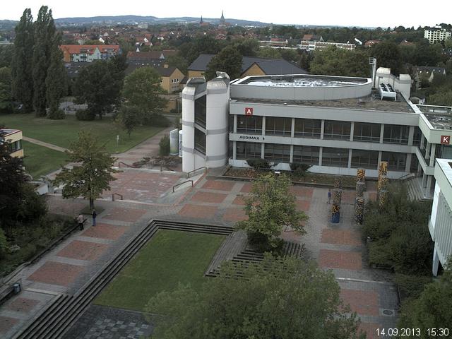 Foto der Webcam: Verwaltungsgeb&auml;ude, Innenhof mit Audimax, H&ouml;rsaal-Geb&auml;ude 1