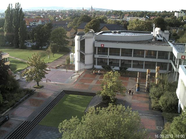 Foto der Webcam: Verwaltungsgeb&auml;ude, Innenhof mit Audimax, H&ouml;rsaal-Geb&auml;ude 1