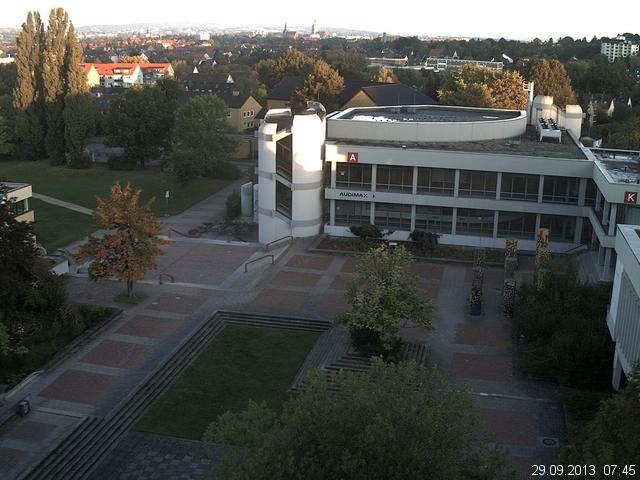 Foto der Webcam: Verwaltungsgeb&auml;ude, Innenhof mit Audimax, H&ouml;rsaal-Geb&auml;ude 1