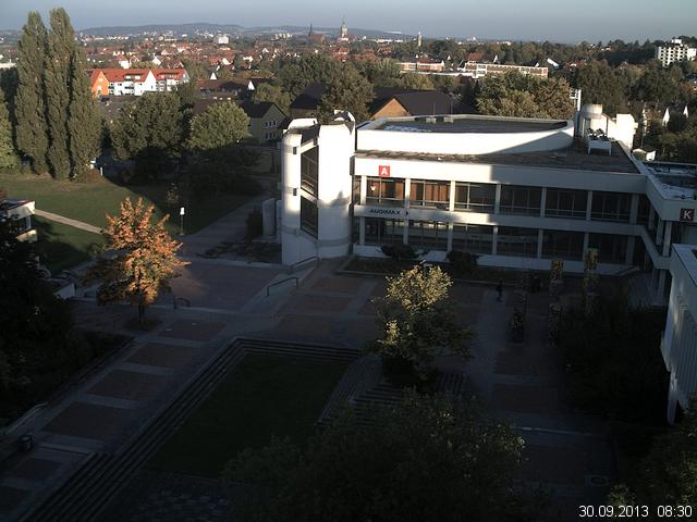 Foto der Webcam: Verwaltungsgeb&auml;ude, Innenhof mit Audimax, H&ouml;rsaal-Geb&auml;ude 1