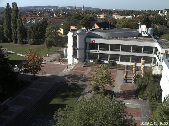 Foto der Webcam: Verwaltungsgeb&auml;ude, Innenhof mit Audimax, H&ouml;rsaal-Geb&auml;ude 1