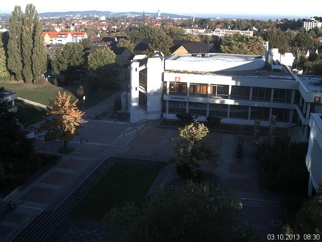 Foto der Webcam: Verwaltungsgeb&auml;ude, Innenhof mit Audimax, H&ouml;rsaal-Geb&auml;ude 1
