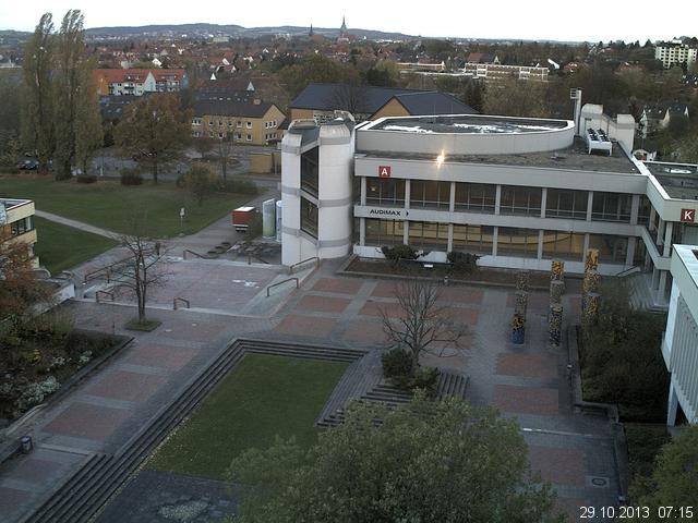 Foto der Webcam: Verwaltungsgeb&auml;ude, Innenhof mit Audimax, H&ouml;rsaal-Geb&auml;ude 1