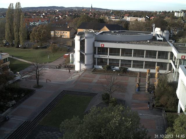 Foto der Webcam: Verwaltungsgeb&auml;ude, Innenhof mit Audimax, H&ouml;rsaal-Geb&auml;ude 1
