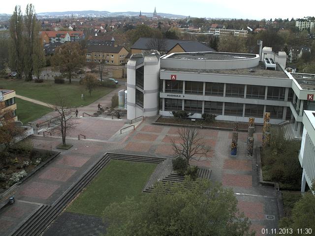 Foto der Webcam: Verwaltungsgeb&auml;ude, Innenhof mit Audimax, H&ouml;rsaal-Geb&auml;ude 1
