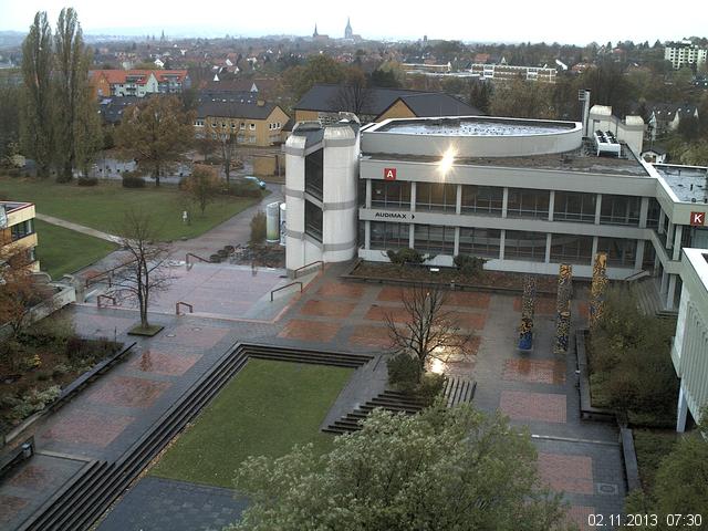 Foto der Webcam: Verwaltungsgeb&auml;ude, Innenhof mit Audimax, H&ouml;rsaal-Geb&auml;ude 1