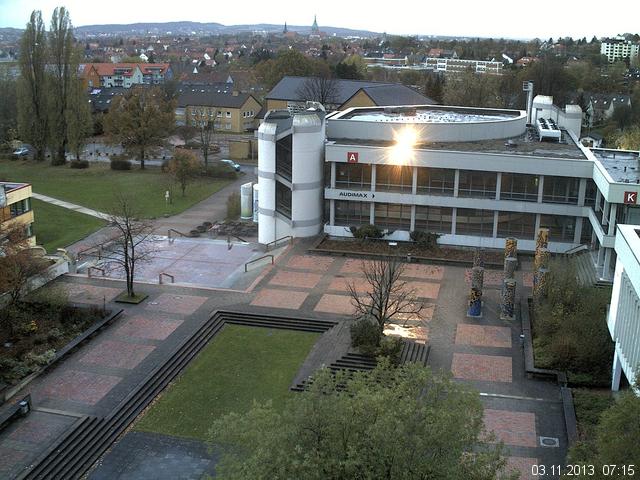 Foto der Webcam: Verwaltungsgeb&auml;ude, Innenhof mit Audimax, H&ouml;rsaal-Geb&auml;ude 1