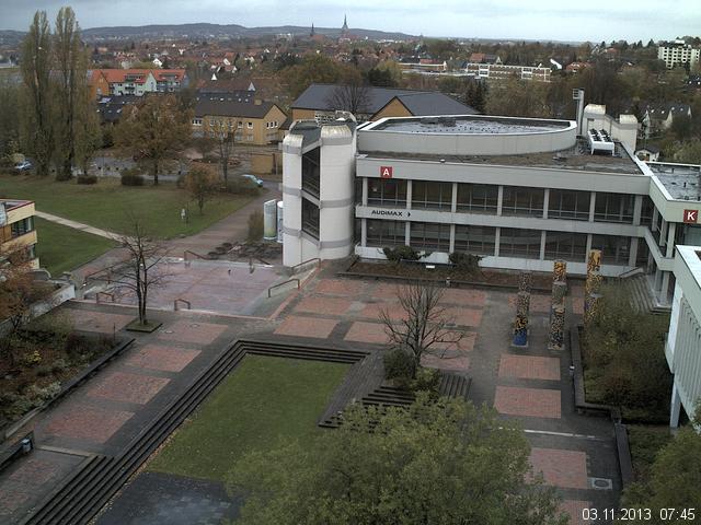 Foto der Webcam: Verwaltungsgeb&auml;ude, Innenhof mit Audimax, H&ouml;rsaal-Geb&auml;ude 1