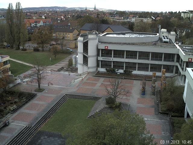 Foto der Webcam: Verwaltungsgeb&auml;ude, Innenhof mit Audimax, H&ouml;rsaal-Geb&auml;ude 1