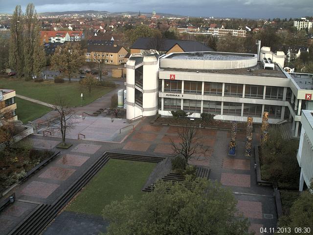 Foto der Webcam: Verwaltungsgeb&auml;ude, Innenhof mit Audimax, H&ouml;rsaal-Geb&auml;ude 1