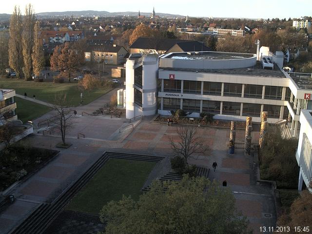 Foto der Webcam: Verwaltungsgeb&auml;ude, Innenhof mit Audimax, H&ouml;rsaal-Geb&auml;ude 1