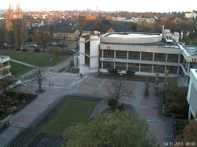 Foto der Webcam: Verwaltungsgeb&auml;ude, Innenhof mit Audimax, H&ouml;rsaal-Geb&auml;ude 1