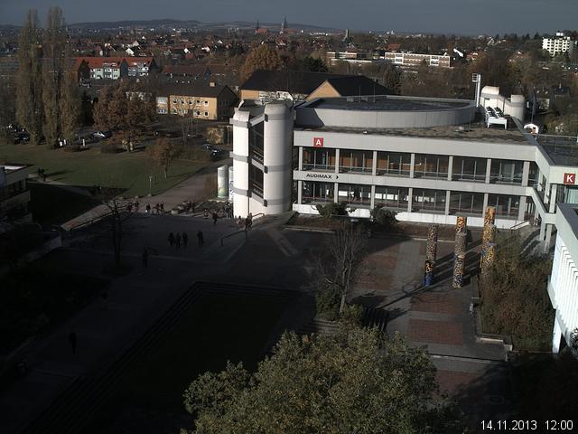 Foto der Webcam: Verwaltungsgeb&auml;ude, Innenhof mit Audimax, H&ouml;rsaal-Geb&auml;ude 1