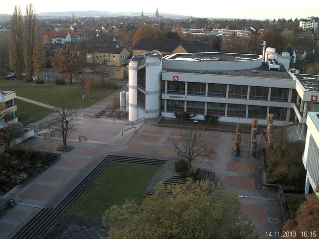 Foto der Webcam: Verwaltungsgeb&auml;ude, Innenhof mit Audimax, H&ouml;rsaal-Geb&auml;ude 1