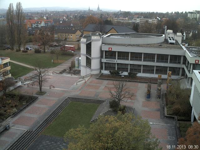 Foto der Webcam: Verwaltungsgeb&auml;ude, Innenhof mit Audimax, H&ouml;rsaal-Geb&auml;ude 1
