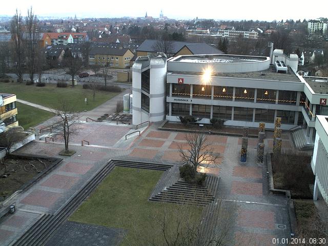 Foto der Webcam: Verwaltungsgeb&auml;ude, Innenhof mit Audimax, H&ouml;rsaal-Geb&auml;ude 1