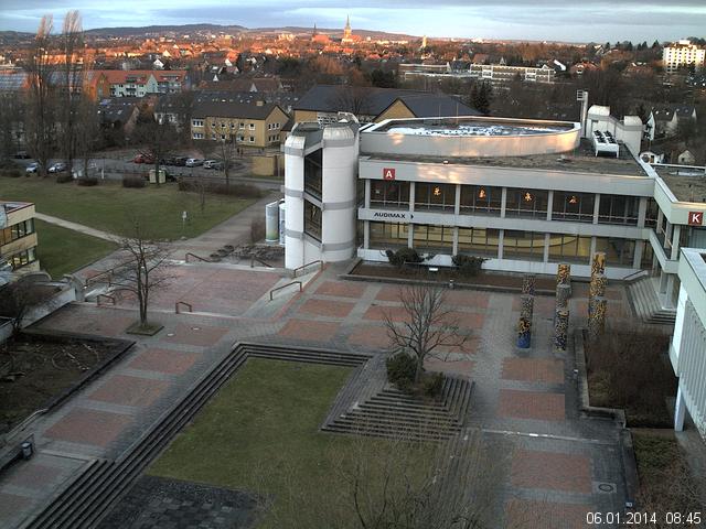 Foto der Webcam: Verwaltungsgeb&auml;ude, Innenhof mit Audimax, H&ouml;rsaal-Geb&auml;ude 1