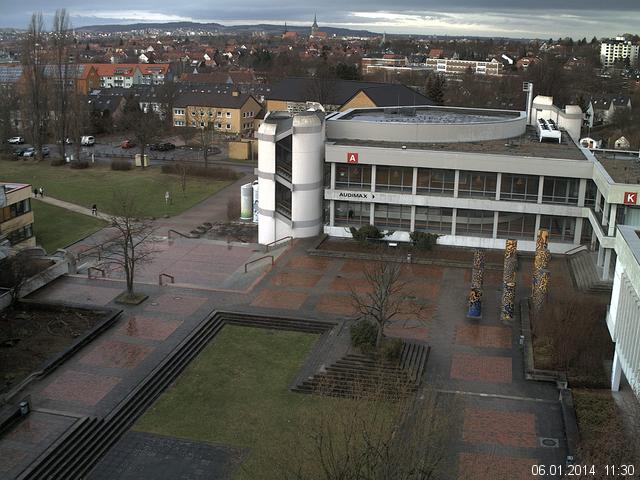 Foto der Webcam: Verwaltungsgeb&auml;ude, Innenhof mit Audimax, H&ouml;rsaal-Geb&auml;ude 1