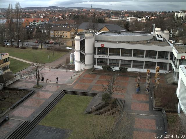 Foto der Webcam: Verwaltungsgeb&auml;ude, Innenhof mit Audimax, H&ouml;rsaal-Geb&auml;ude 1