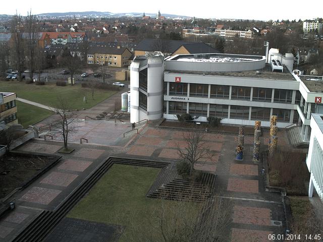 Foto der Webcam: Verwaltungsgeb&auml;ude, Innenhof mit Audimax, H&ouml;rsaal-Geb&auml;ude 1