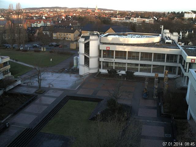 Foto der Webcam: Verwaltungsgeb&auml;ude, Innenhof mit Audimax, H&ouml;rsaal-Geb&auml;ude 1