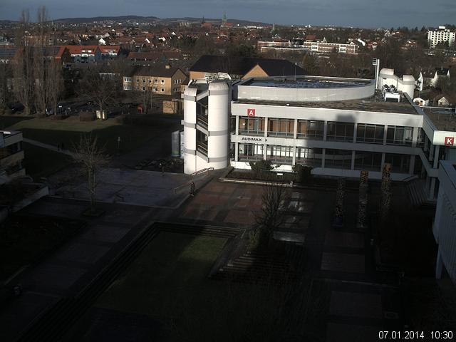 Foto der Webcam: Verwaltungsgeb&auml;ude, Innenhof mit Audimax, H&ouml;rsaal-Geb&auml;ude 1