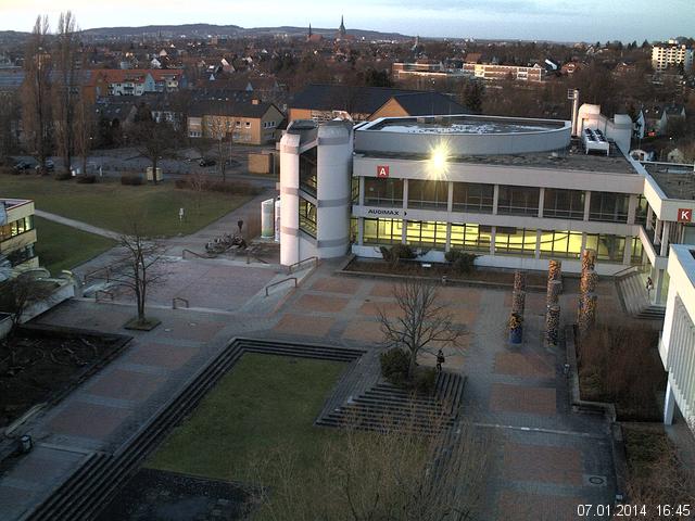 Foto der Webcam: Verwaltungsgeb&auml;ude, Innenhof mit Audimax, H&ouml;rsaal-Geb&auml;ude 1