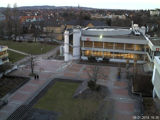 Foto der Webcam: Verwaltungsgeb&auml;ude, Innenhof mit Audimax, H&ouml;rsaal-Geb&auml;ude 1