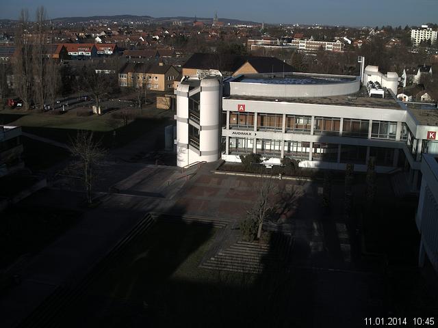 Foto der Webcam: Verwaltungsgeb&auml;ude, Innenhof mit Audimax, H&ouml;rsaal-Geb&auml;ude 1