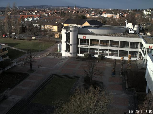 Foto der Webcam: Verwaltungsgeb&auml;ude, Innenhof mit Audimax, H&ouml;rsaal-Geb&auml;ude 1