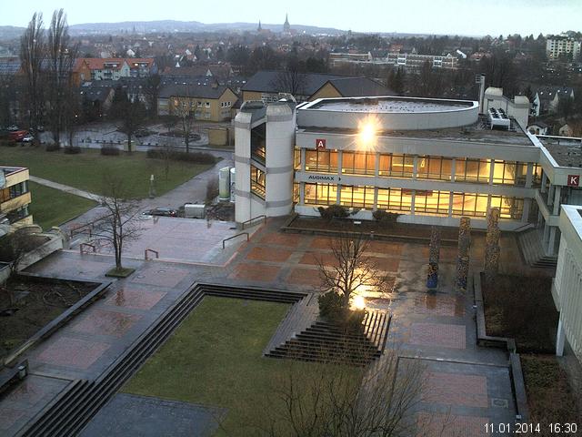 Foto der Webcam: Verwaltungsgeb&auml;ude, Innenhof mit Audimax, H&ouml;rsaal-Geb&auml;ude 1
