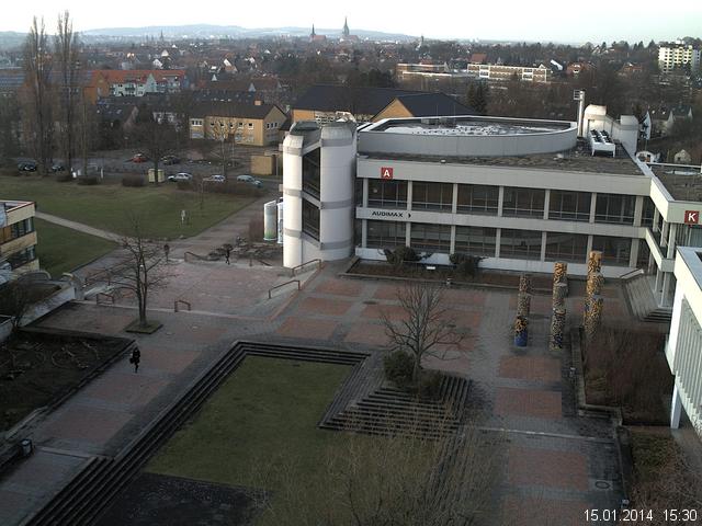 Foto der Webcam: Verwaltungsgeb&auml;ude, Innenhof mit Audimax, H&ouml;rsaal-Geb&auml;ude 1