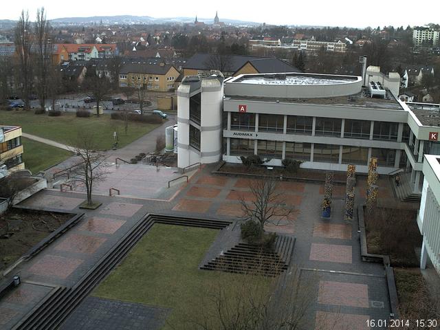 Foto der Webcam: Verwaltungsgeb&auml;ude, Innenhof mit Audimax, H&ouml;rsaal-Geb&auml;ude 1