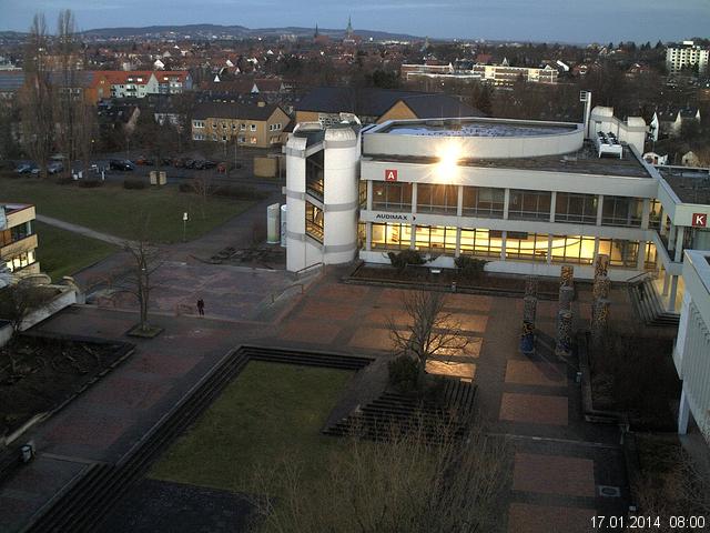 Foto der Webcam: Verwaltungsgeb&auml;ude, Innenhof mit Audimax, H&ouml;rsaal-Geb&auml;ude 1