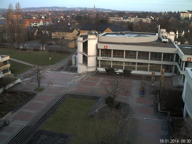 Foto der Webcam: Verwaltungsgeb&auml;ude, Innenhof mit Audimax, H&ouml;rsaal-Geb&auml;ude 1