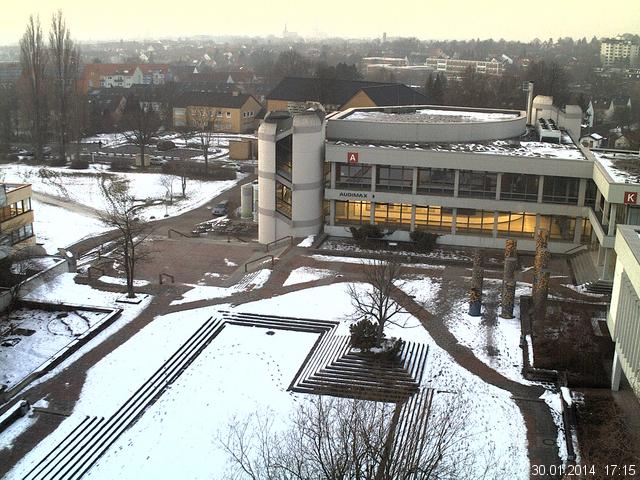 Foto der Webcam: Verwaltungsgeb&auml;ude, Innenhof mit Audimax, H&ouml;rsaal-Geb&auml;ude 1